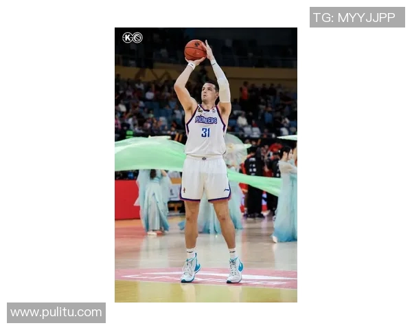 大卫-詹姆斯透露将继续留在CBA效力