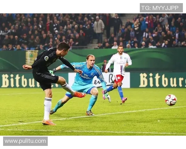 多特蒙德大胜汉堡,再度展现强势实力 多特蒙德大胜汉堡,再度展现强势实力