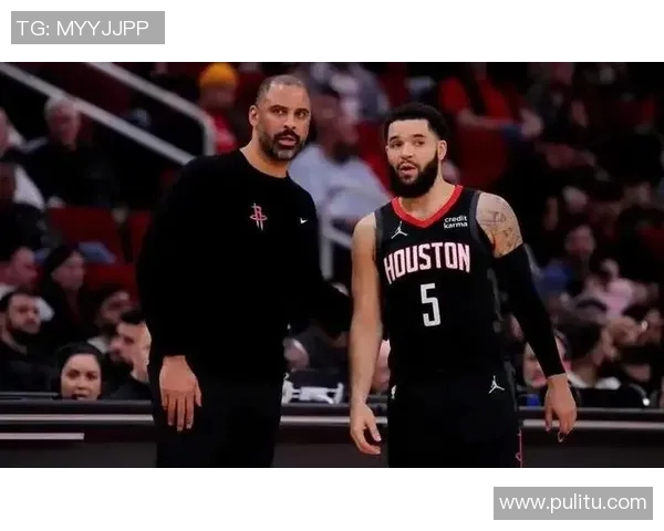 火箭将在下一场比赛中迎战湖人，保罗状态回暖，助力球队再创辉煌