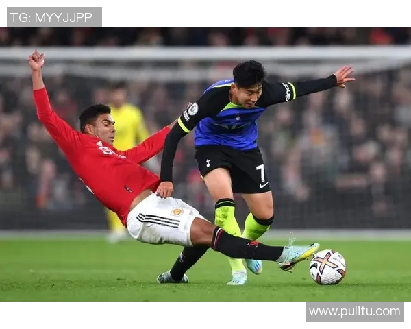 英超马卡报：曼联主场大胜，压哨进步球队挺进前四